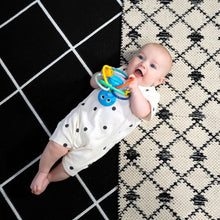 Charger l'image dans la galerie, Hochet et anneau de dentition OCTOPUS - Ocean Explorer - Opus's Shake and Soothe Teether Toy and Rattle