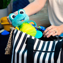 Charger l'image dans la galerie, Peluche sensoriel - Ocean Explorers Neptunes Sensory Sidekick Activity Plush