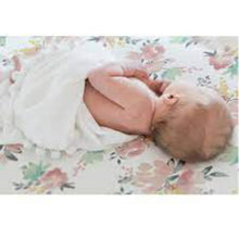 Charger l'image dans la galerie, Drap contour pour lit de bebe COTON PERCAL - FLEURS
