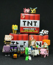 Charger l&#39;image dans la galerie, Mini figurine MINECRAFT assortie
