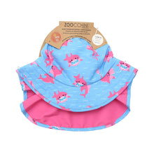 Charger l&#39;image dans la galerie, Chapeau d ete UPF 50 avec rabat de cou REQUIN / SHARK cap sunhat AJUSTABLE 2-4 ans
