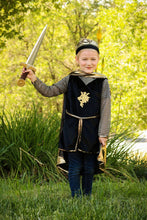 Charger l'image dans la galerie, DEGUISEMENT 3 pcs CHEVALIER tunique capet et couronne 3-4 ans
