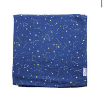 Charger l&#39;image dans la galerie, Couverture à langer - 120x120 cm Swaddle blanket CONSTELLATION
