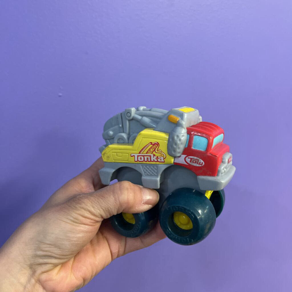 PETIT MOYEN camion