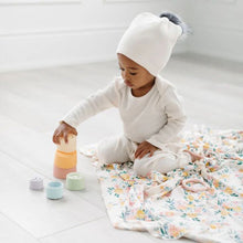 Charger l&#39;image dans la galerie, Bonnet tuque avec pompon en tencel COCONUT MILK 6-12 mois
