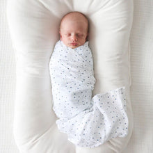 Charger l&#39;image dans la galerie, ÉTOILES - Couverture en mousseline OU pour emmailloter - Swaddling blanket
