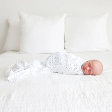 Charger l&#39;image dans la galerie, ÉTOILES - Couverture en mousseline OU pour emmailloter - Swaddling blanket
