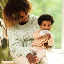 Charger l&#39;image dans la galerie, Gant de dentition - Teething Mitt &amp; Rattle KOALA
