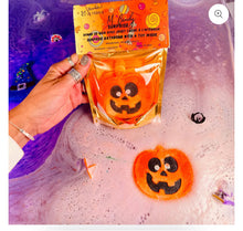 Charger l&#39;image dans la galerie, Bombe de bain surprise - HALLOWEEN Candy
