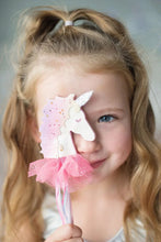 Charger l&#39;image dans la galerie, DÉGUISEMENT Baguette magique Deluxe LICORNE - Wands Assortment
