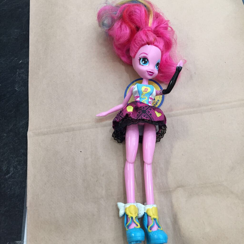 Poupee LITTLE PONY cheveux rose