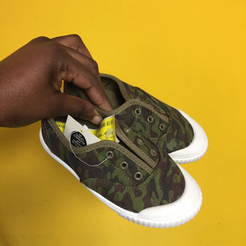 NEUF chaussure enfant 10