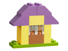 Charger l&#39;image dans la galerie, LEGO Classic Creative Suitcas1e 10713 (213 pieces)

