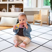 Charger l&#39;image dans la galerie, Jouet de dentition - Cool Bite Water Teether BOMBY
