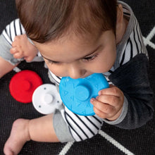 Charger l&#39;image dans la galerie, Jouet à empiler - Baby Einstein Stack &amp; Wobble Zen Teether Toy
