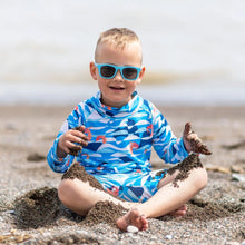 Charger l&#39;image dans la galerie, Lunettes de soleil polarisées flexibles UV-400 avec sangle pour bébé et enfant SKY BLU - 6 mois - 2 ans
