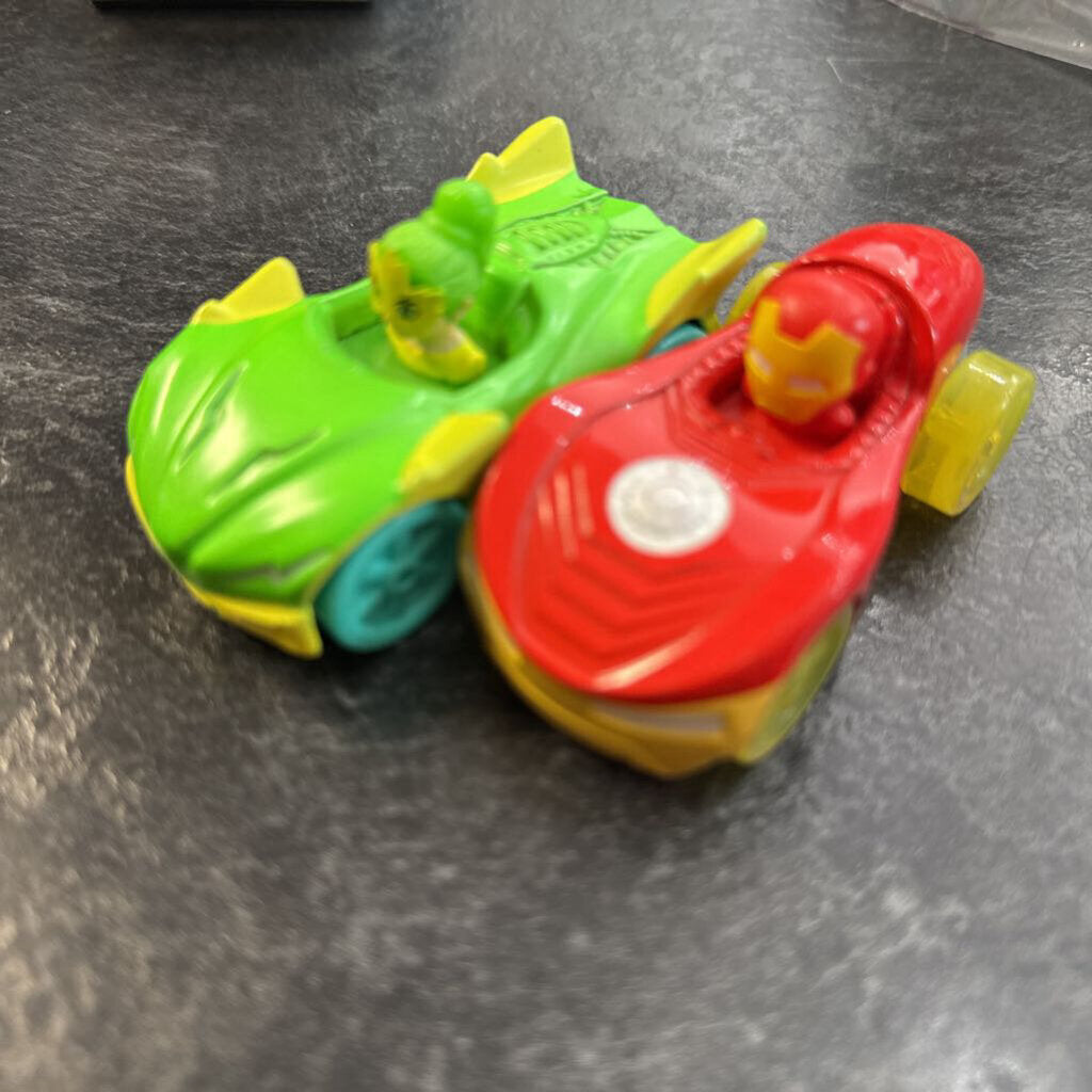 Lot de 2 petites vehicules SPIDEY