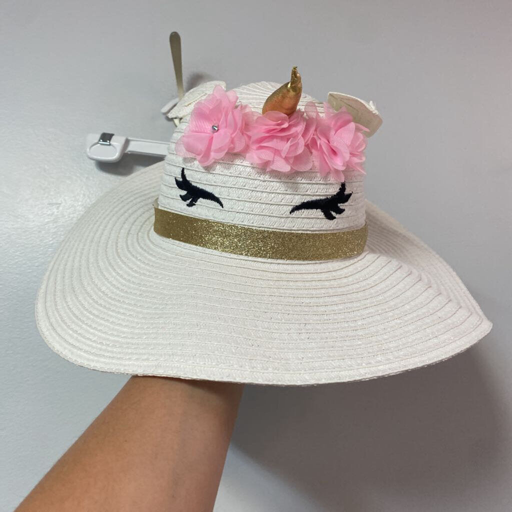 Chapeau en paille +/- 5-8 ans
