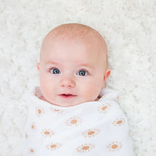 Charger l&#39;image dans la galerie, SOLEILS - Couverture en mousseline OU pour emmailloter - Swaddling blanket SUNS
