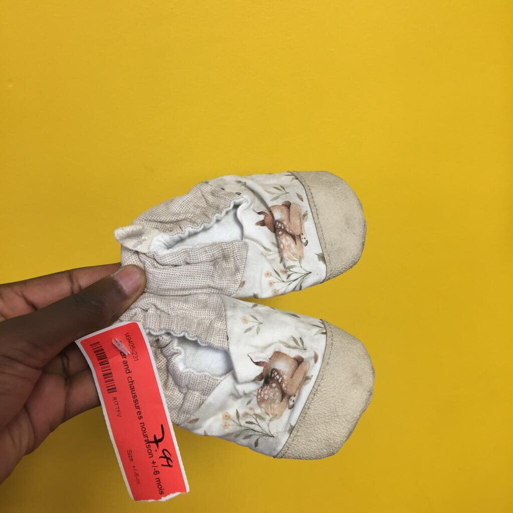 chaussures nourrison +/-6 mois