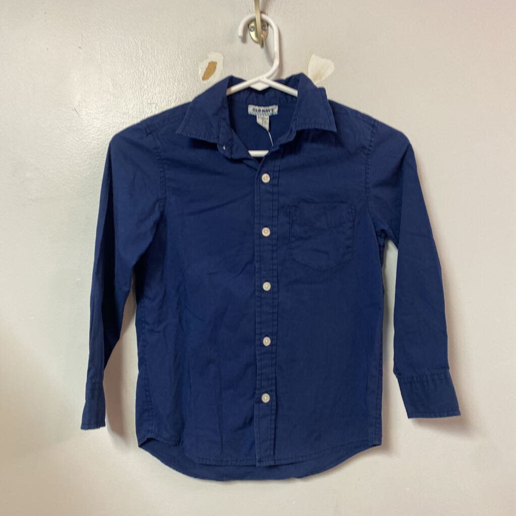 chemises manches longues +/-6-7 ans