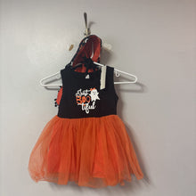 Charger l&#39;image dans la galerie, DEGUISEMENT 2 pcs robe + cape HALLOWEEN +/-18-24 mois
