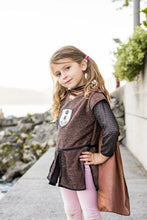 Charger l'image dans la galerie, DEGUISEMENT 2 pcs CHEVALIER BRONZE Tunique + cape 5-6 ans
