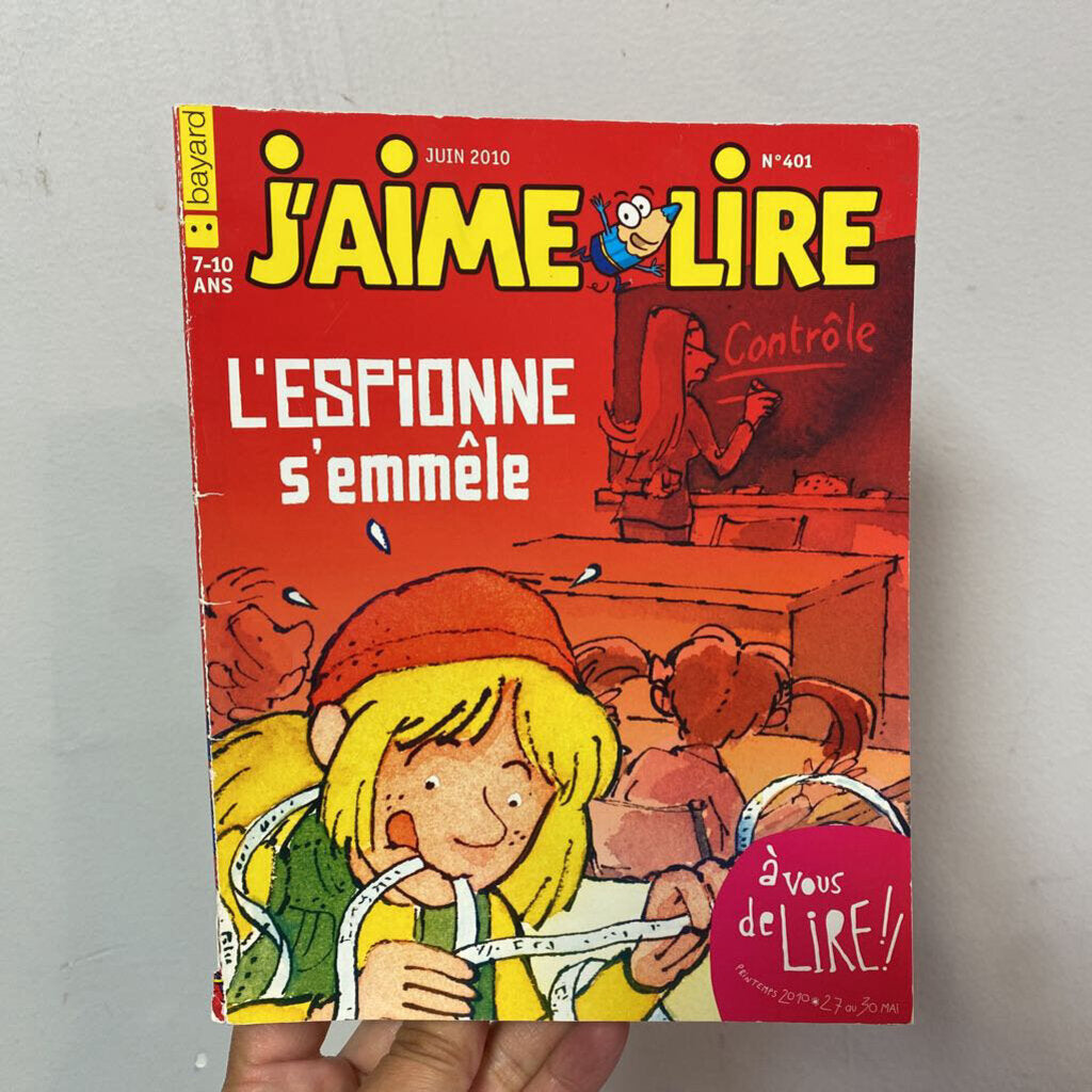 J'aime lire - L'espionne s'emmele