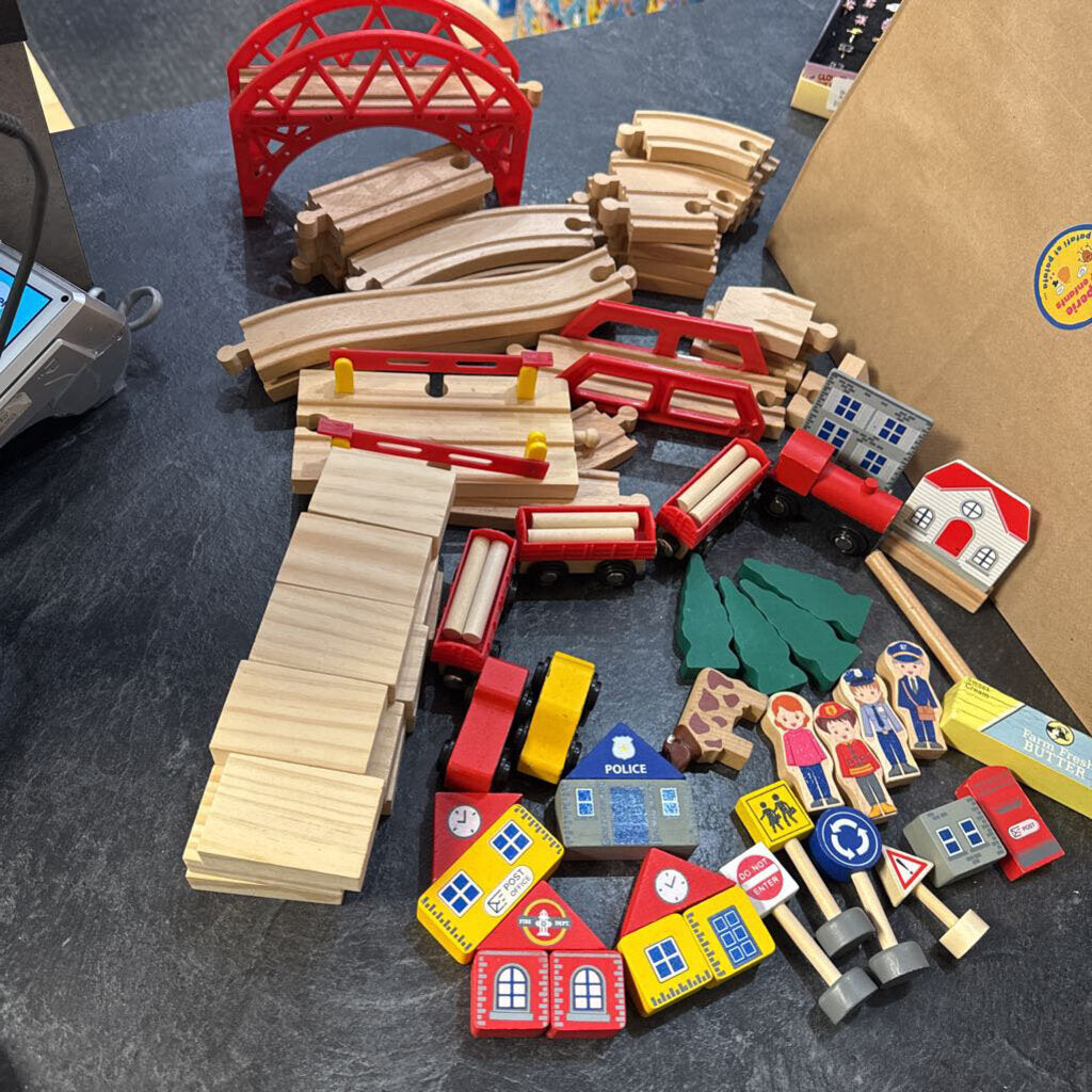 Ensemble de 82 pcs rails et accessoires pour TRAIN EN BOIS