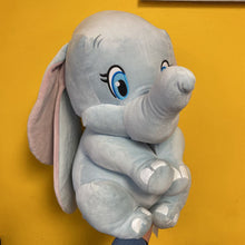 Charger l&#39;image dans la galerie, GEANT peluche DUMBO + de 50 cm
