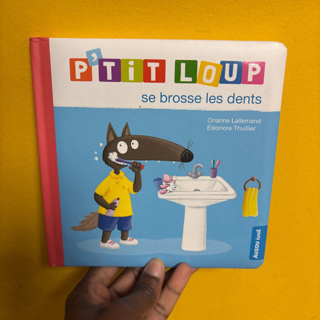 P tit loup se brosse les dents