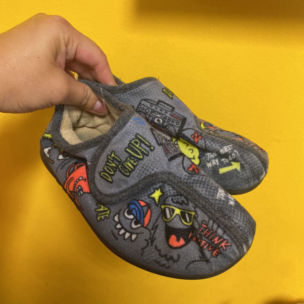 Pantoufles avec semelles - 13