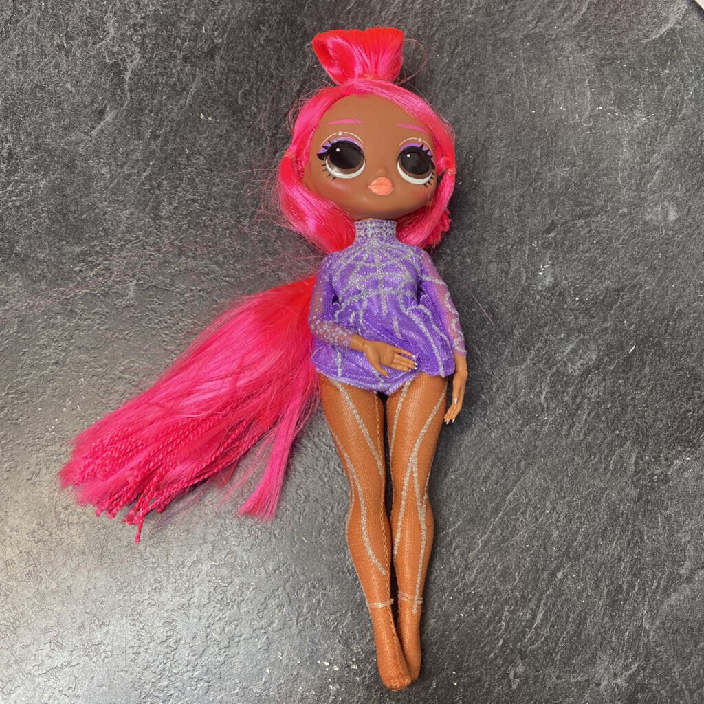 Poupee chevaux rose + robe mauve + bas collants( pas chaussures)