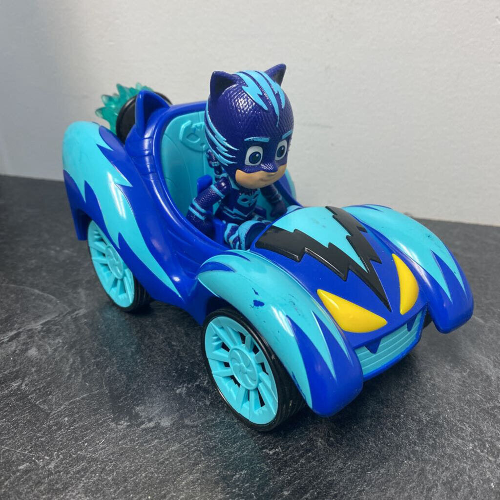 PETIT Voiture PYJMASK avec figurine YOYO