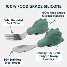 Charger l&#39;image dans la galerie, Ustensiles d&#39;apprentissage - Silicon Training Utensils OLIVE GREEN DINOSAUR - 12 mois +
