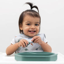 Charger l&#39;image dans la galerie, Ustensiles d&#39;apprentissage - Silicon Training Utensils OLIVE GREEN DINOSAUR - 12 mois +

