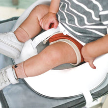 Charger l&#39;image dans la galerie, Siège réhausseur de table - Booster Seat SQUISH Galactic Grey
