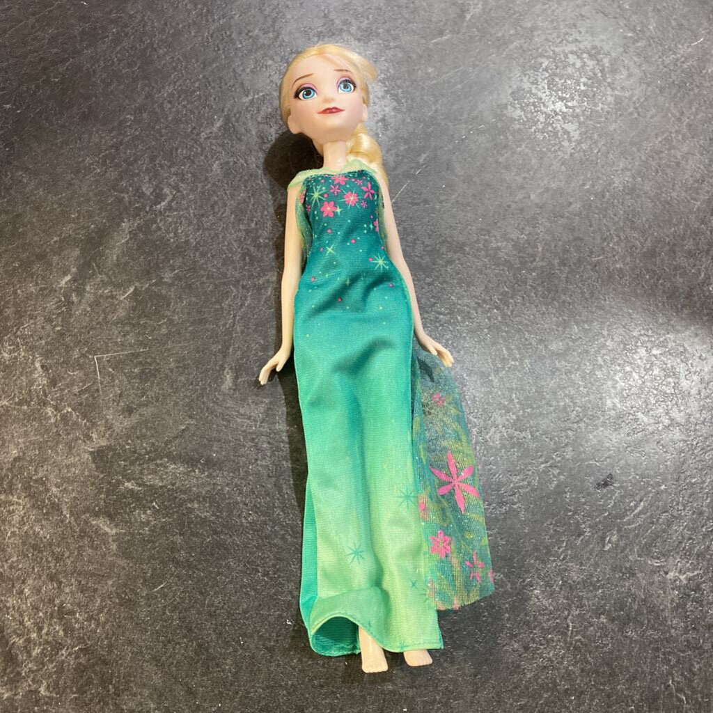 Pouppe style Barbie Princesses ELSA robe vert ( pas chaussures)