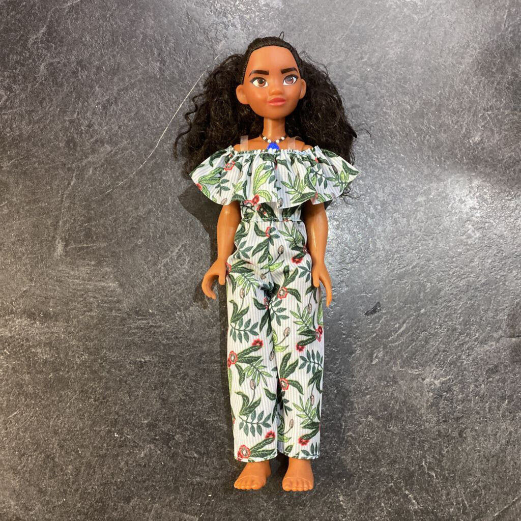 Pouppe style Barbie Princesses MOANA avec jumpsuit CHANTE