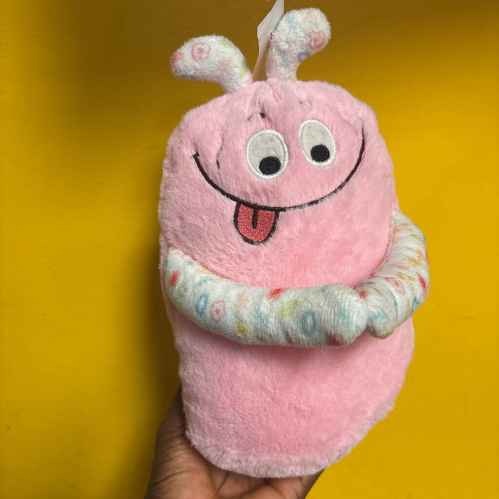 Peluche du livre La doudou qui disait non au pere noel