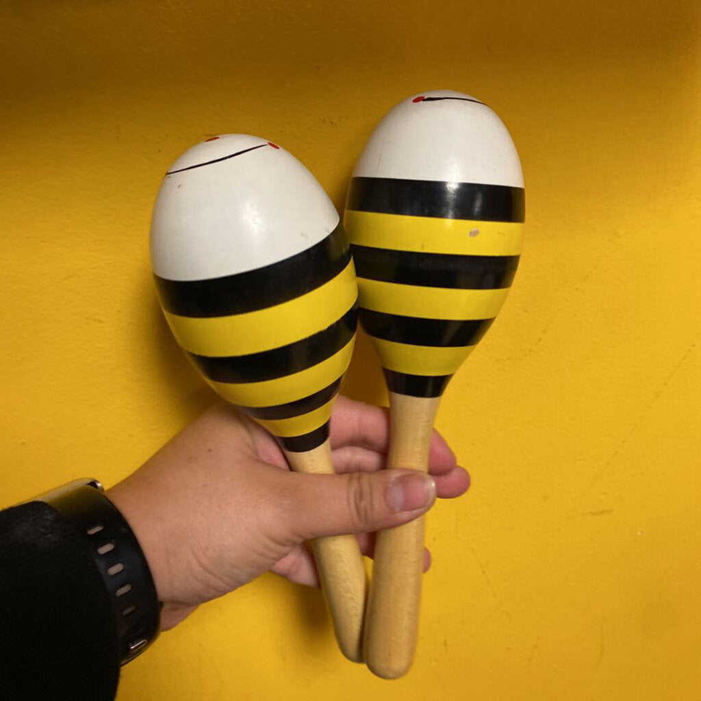 Lot de deux maracas EN BOIS abeilles