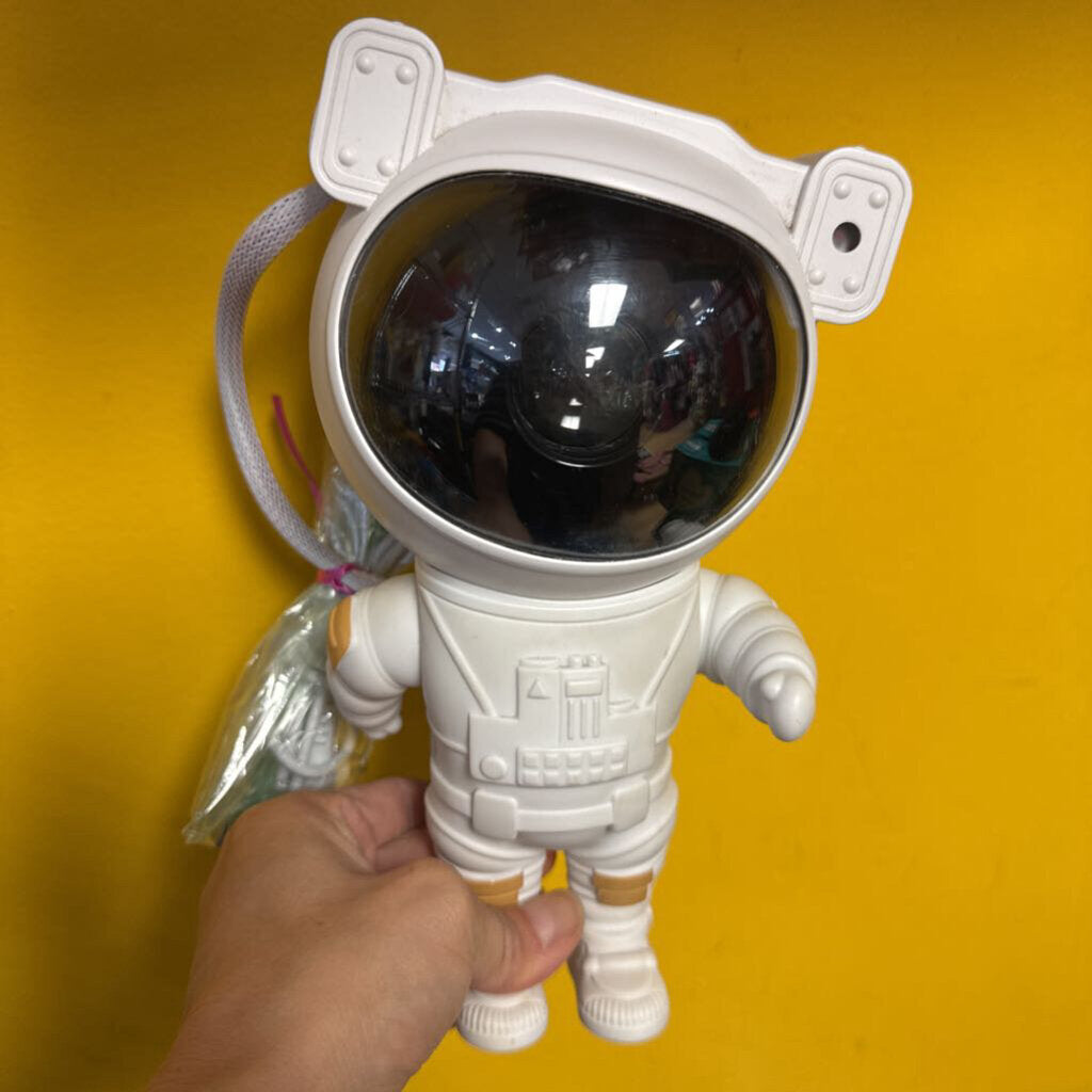 IMPECC access 2 en 1 projecteur et veilleuse ASTRONAUTE avec son fils de recharge