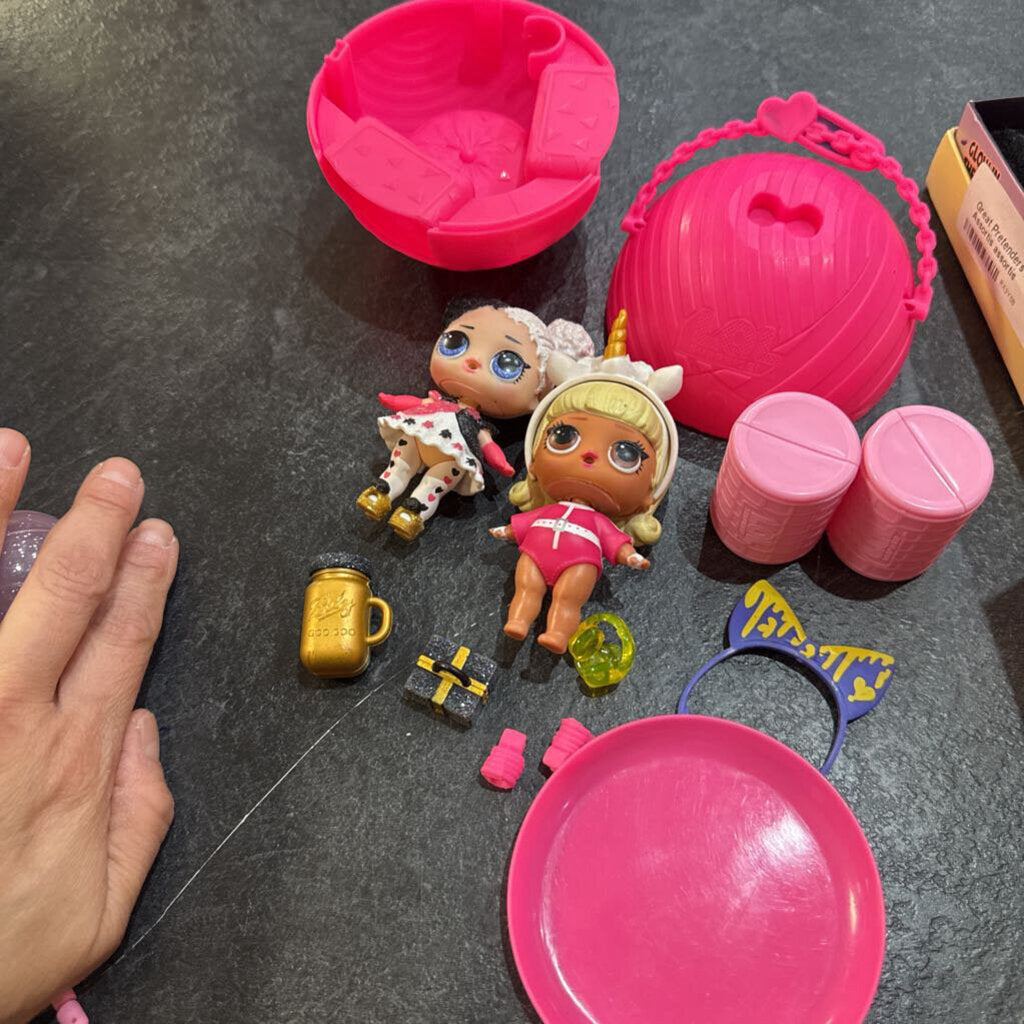 Ensemble 2 poupees LOL + acces