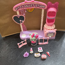 Charger l'image dans la galerie, STUDIO de ballet avec 8 Shopkins + poupee
