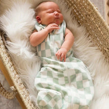 Charger l'image dans la galerie, Dormeuse 1.0 TOG Sleep Sac - SAGE CHECKERS 3-6 mois
