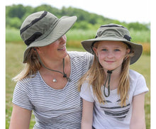 Charger l'image dans la galerie, Chapeau JASPER Army Green - 50+ UPF 100% coton - Ajustable XL - 5-12 ans et +
