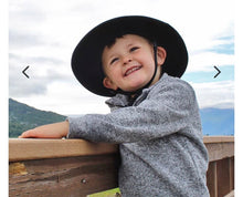 Charger l'image dans la galerie, Chapeau JASPER Black - 50+ UPF 100% coton - Ajustable XL - 5-12 ans et +
