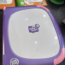 Charger l'image dans la galerie, FONCTIONNE PARFAITEMENT Jouet INTERACTIF tablette lecteur AVEC 6 livres

