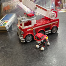 Charger l'image dans la galerie, MOYEN camion pompierpat patrouille + figurine MARCUS
