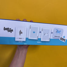 Charger l'image dans la galerie, NEUF jeu de cartes Dope or Nope en ANGLAIS
